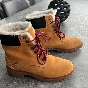 Timberland Women’s Winter Fur Lined Boots